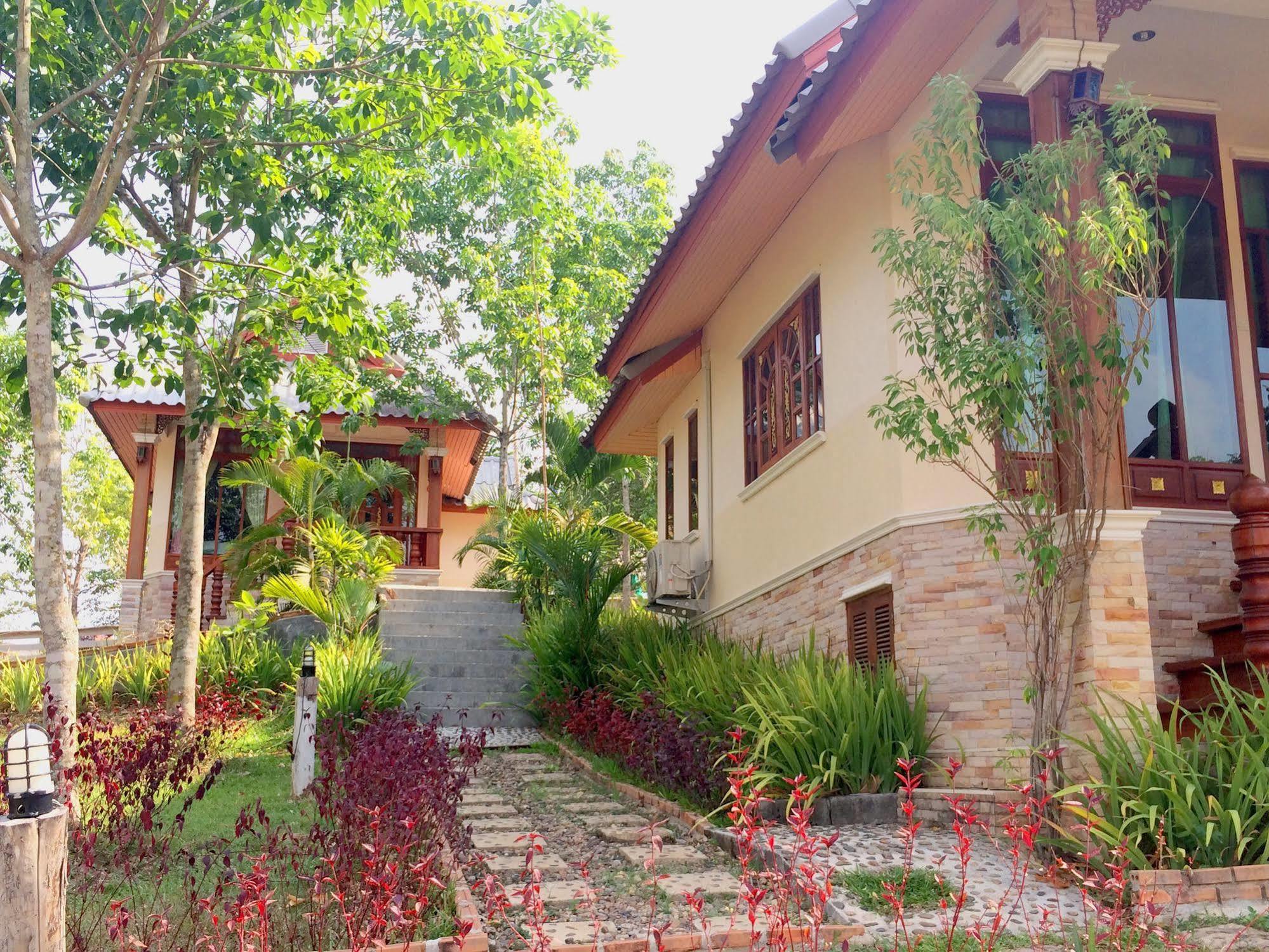 Mont Goei Pai Hotel Ngoại thất bức ảnh