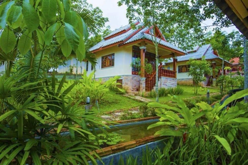 Mont Goei Pai Hotel Ngoại thất bức ảnh